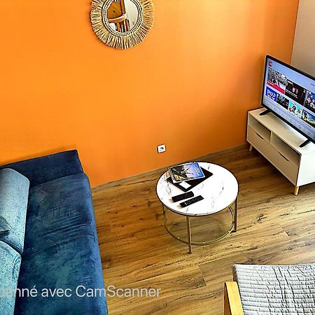 Superbe Duplex Coeur De Ville 3 Etoiles Jonzac Exterior photo